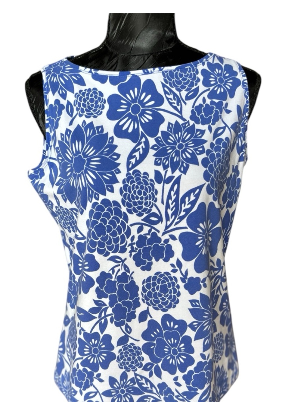 Talbots Petite Medium Blue White Floral Sleeveless Top Stretch Cotton Tee